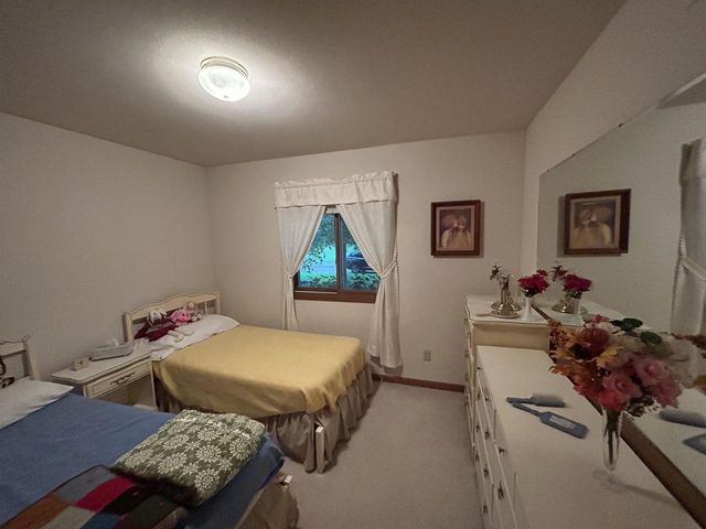 10608 N Hillside Row, Edgerton, WI 53534