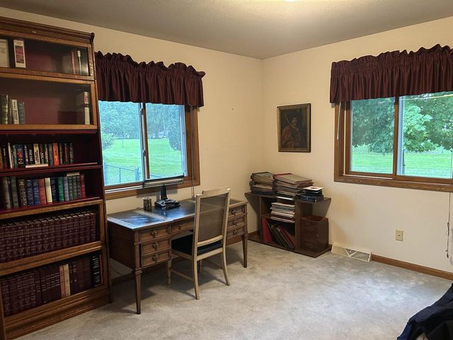 10608 N Hillside Row, Edgerton, WI 53534