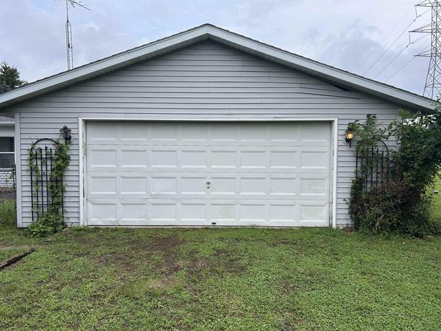 10608 N Hillside Row, Edgerton, WI 53534