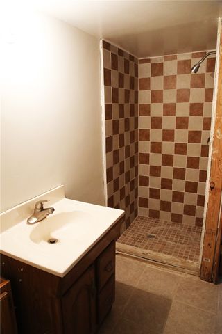 350 Woodland Drive SE, Cedar Rapids, IA 52403