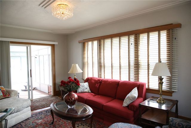 350 Woodland Drive SE, Cedar Rapids, IA 52403