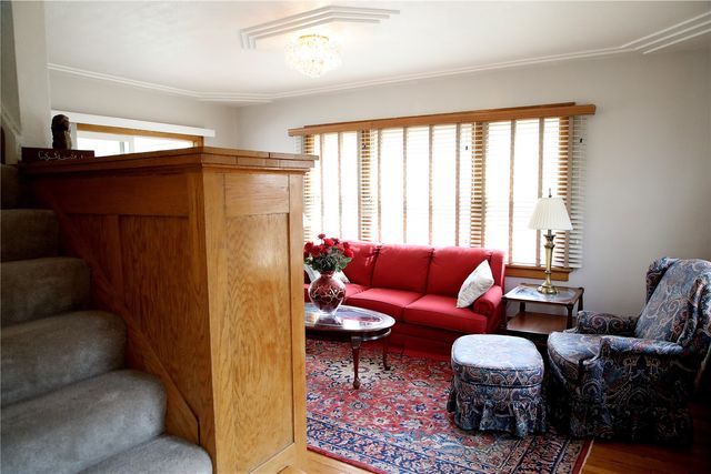 350 Woodland Drive SE, Cedar Rapids, IA 52403