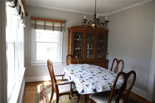 350 Woodland Drive SE, Cedar Rapids, IA 52403