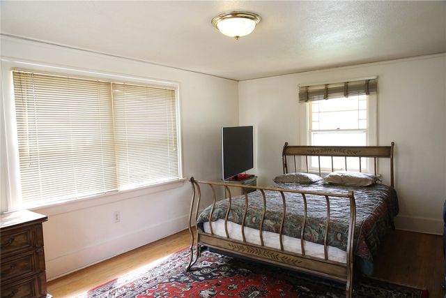 350 Woodland Drive SE, Cedar Rapids, IA 52403