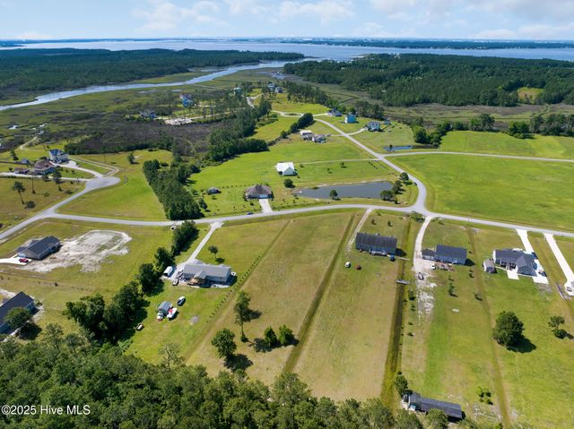 303 Mayflower Drive, Newport, NC 28570