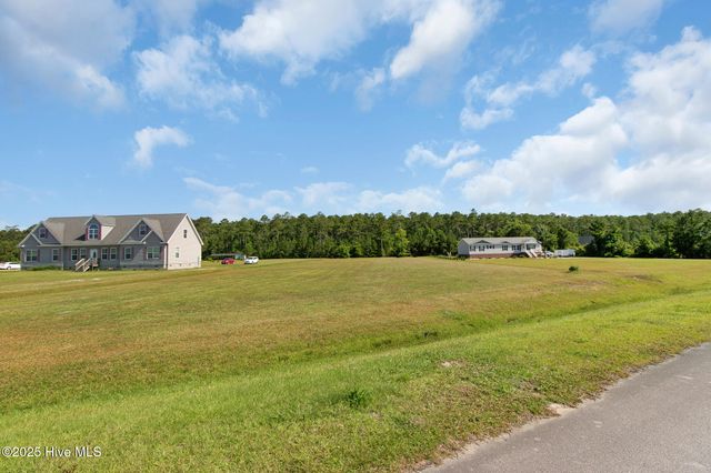 303 Mayflower Drive, Newport, NC 28570