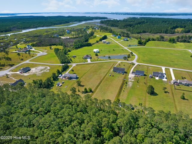 303 Mayflower Drive, Newport, NC 28570