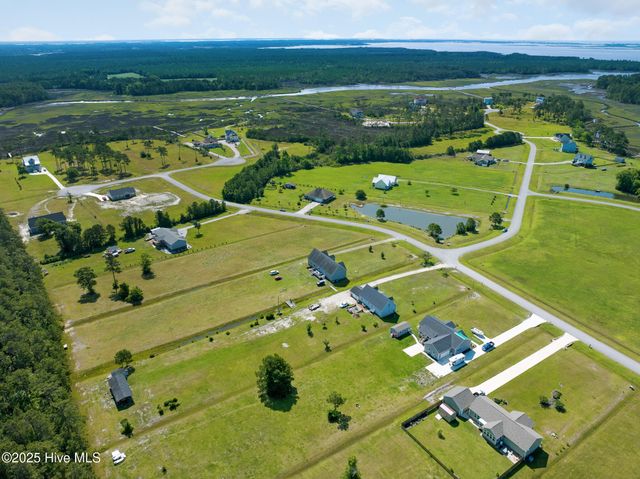 303 Mayflower Drive, Newport, NC 28570