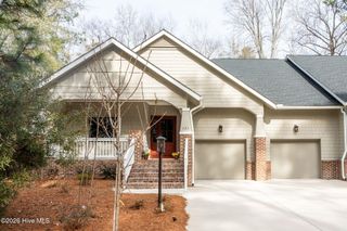 121 Lamplighter Village Drive, Pinehurst, NC 28374