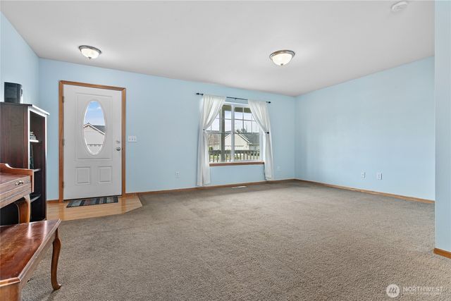 1162 Aaron Drive, Lynden, WA 98264