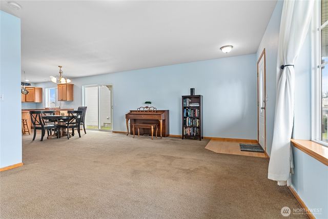 1162 Aaron Drive, Lynden, WA 98264