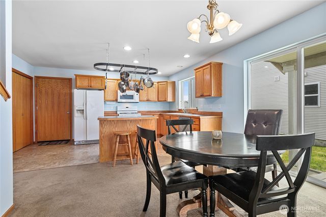 1162 Aaron Drive, Lynden, WA 98264