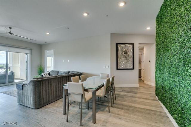 9133 Las Manaitas Avenue 401, Las Vegas, NV 89144