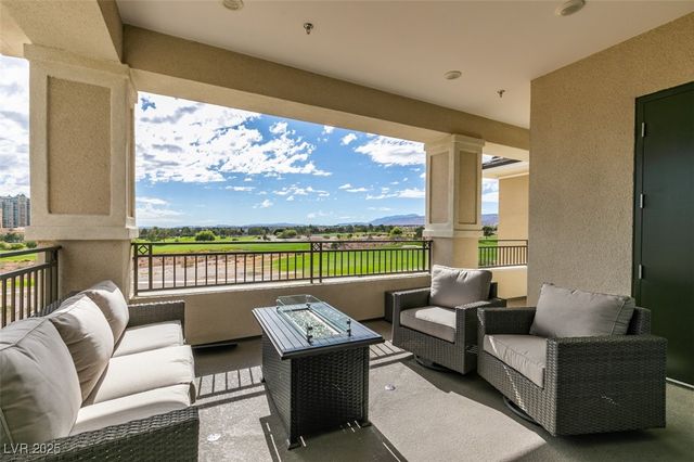 9133 Las Manaitas Avenue 401, Las Vegas, NV 89144