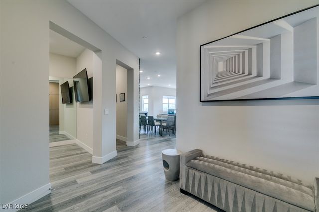 9133 Las Manaitas Avenue 401, Las Vegas, NV 89144