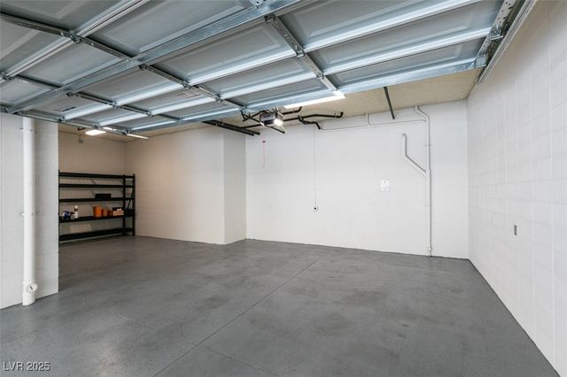 9133 Las Manaitas Avenue 401, Las Vegas, NV 89144