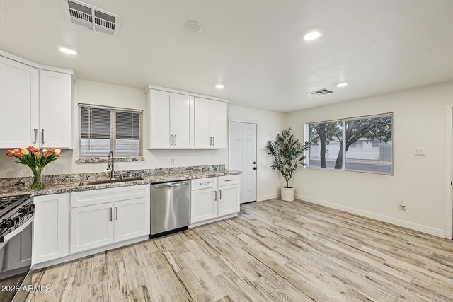 11464 N 24TH Drive, Phoenix, AZ 85029