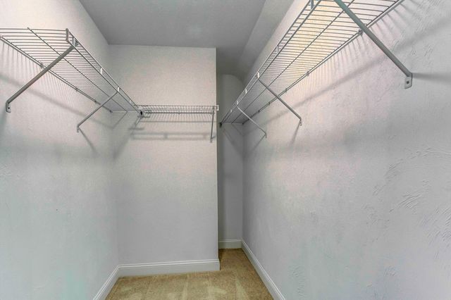 59 Olympia Ave 4, Shrewsbury, MA 01545