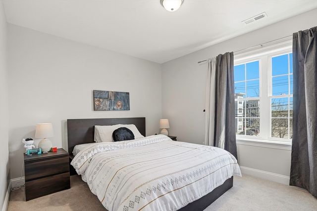 59 Olympia Ave 4, Shrewsbury, MA 01545