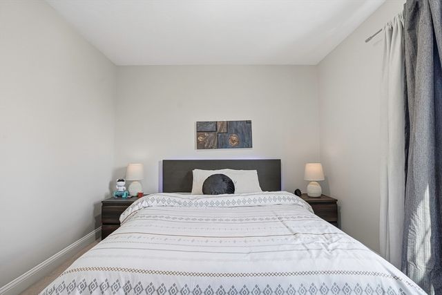 59 Olympia Ave 4, Shrewsbury, MA 01545