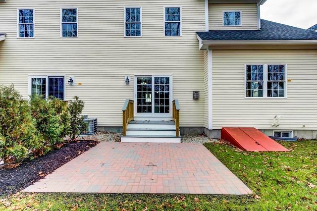 59 Olympia Ave 4, Shrewsbury, MA 01545