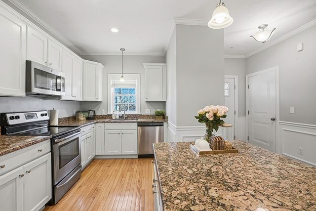 59 Olympia Ave 4, Shrewsbury, MA 01545