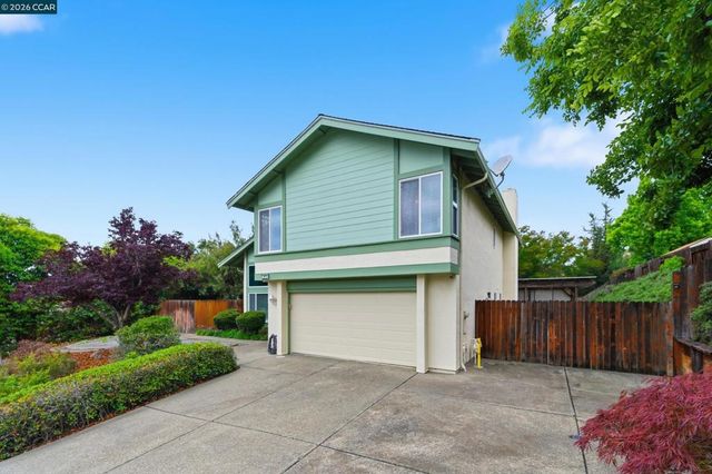 877 Dover Cir, Benicia, CA 94510