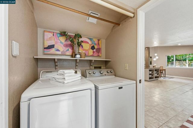 877 Dover Cir, Benicia, CA 94510