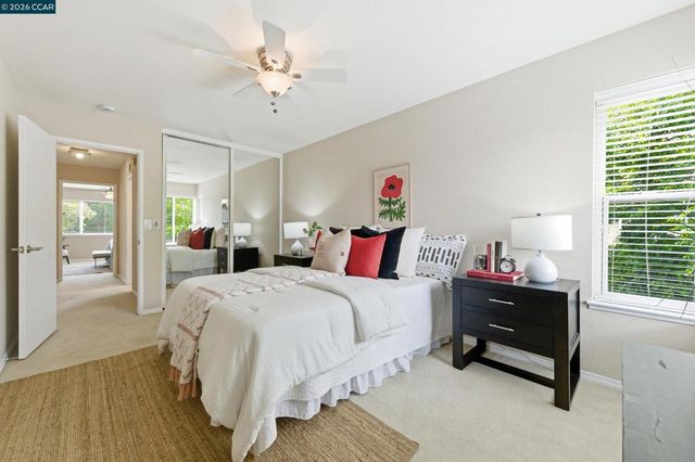 877 Dover Cir, Benicia, CA 94510