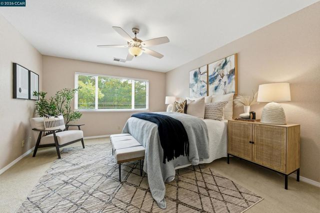 877 Dover Cir, Benicia, CA 94510