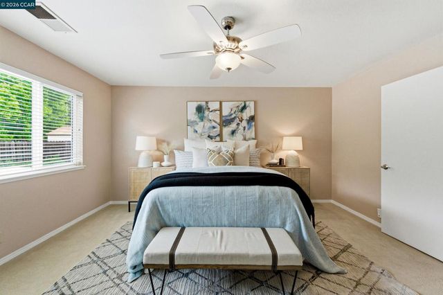 877 Dover Cir, Benicia, CA 94510