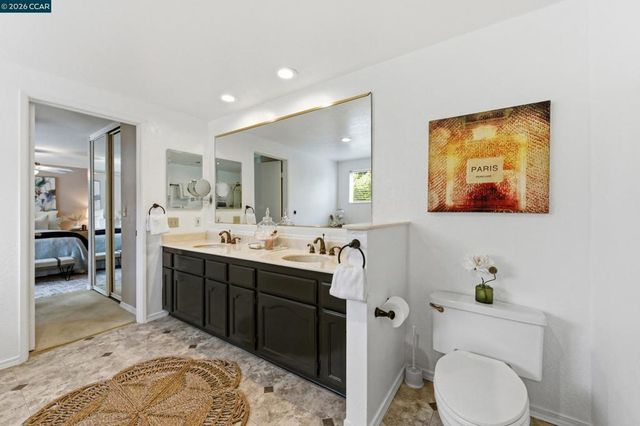 877 Dover Cir, Benicia, CA 94510