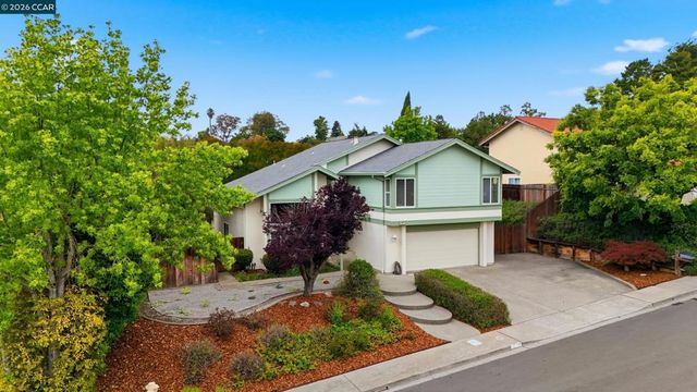 877 Dover Cir, Benicia, CA 94510