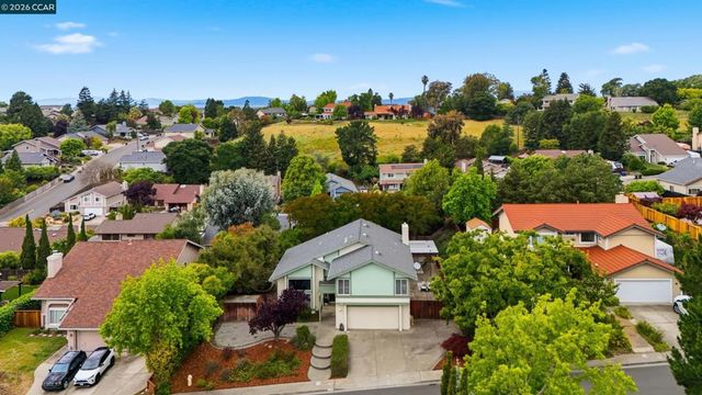 877 Dover Cir, Benicia, CA 94510
