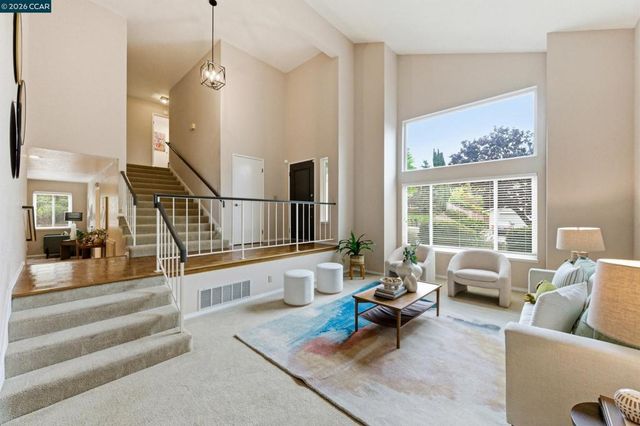877 Dover Cir, Benicia, CA 94510