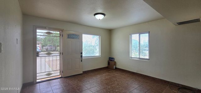 1313 Branson Avenue, Las Cruces, NM 88001