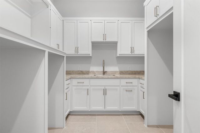 4961 Hartfield Road, Round Top, TX 78954