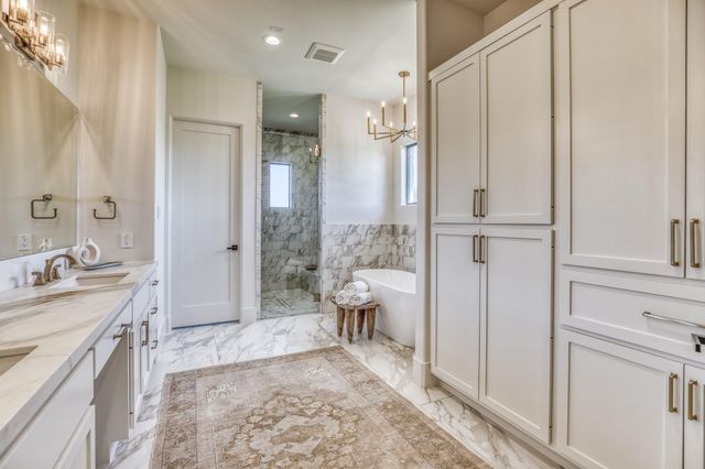 4961 Hartfield Road, Round Top, TX 78954