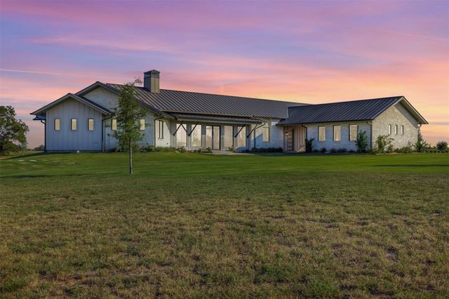 4961 Hartfield Road, Round Top, TX 78954