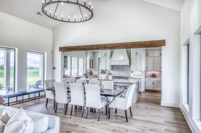 4961 Hartfield Road, Round Top, TX 78954