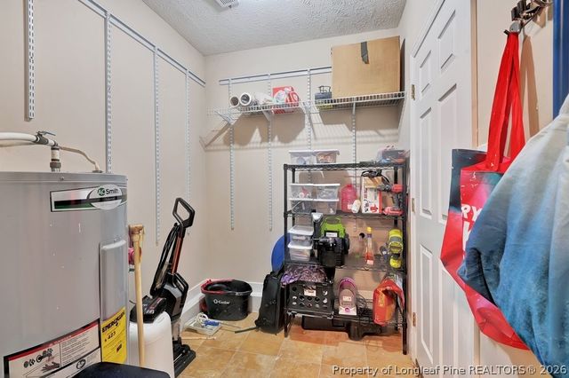 5487 Bush Court, Hope Mills, NC 28348