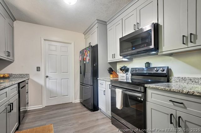 5487 Bush Court, Hope Mills, NC 28348