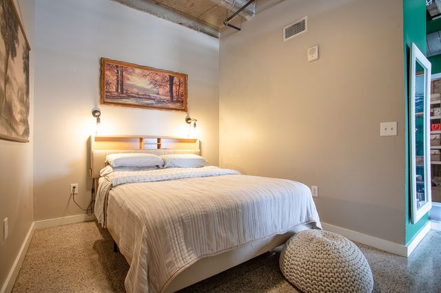 221 W Lancaster Avenue 11009, Fort Worth, TX 76102