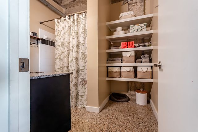 221 W Lancaster Avenue 11009, Fort Worth, TX 76102