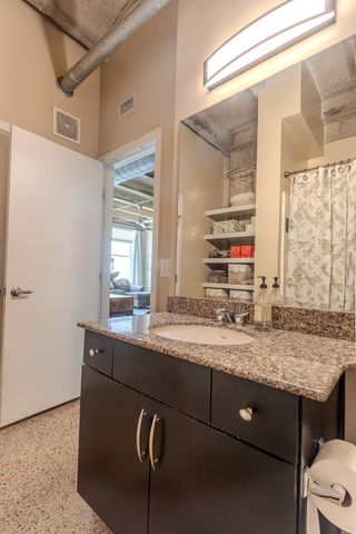221 W Lancaster Avenue 11009, Fort Worth, TX 76102