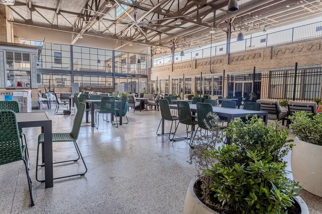 221 W Lancaster Avenue 11009, Fort Worth, TX 76102