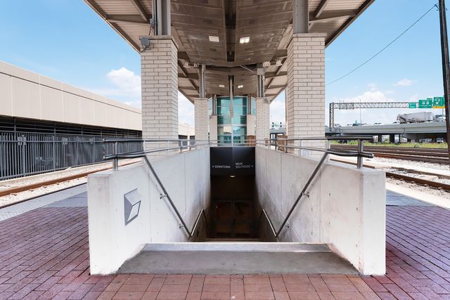221 W Lancaster Avenue 11009, Fort Worth, TX 76102