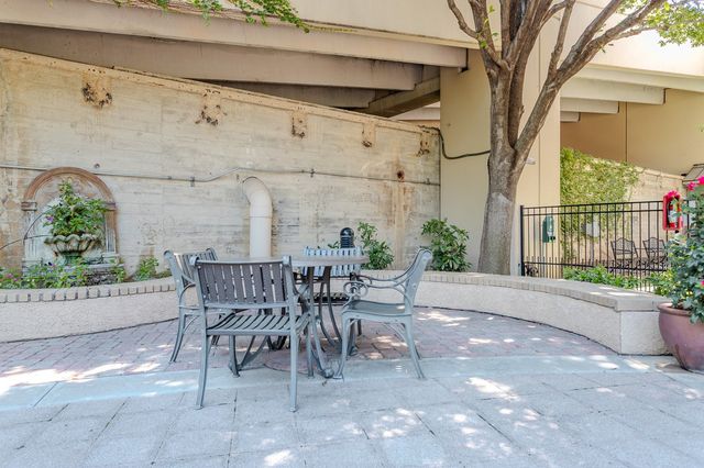 221 W Lancaster Avenue 11009, Fort Worth, TX 76102