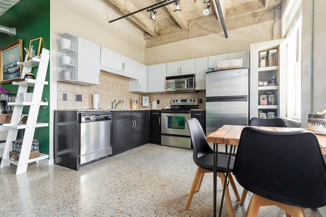 221 W Lancaster Avenue 11009, Fort Worth, TX 76102