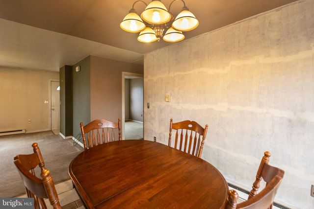 400 ARNOLD CT, Lebanon, PA 17042